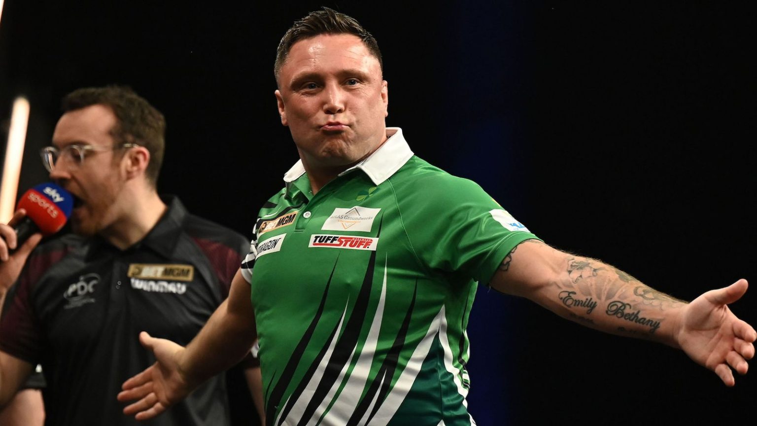 Premier League Darts 2025: Gerwyn Price mengalahkan Luke Littler, Luke Humphries dan Nathan Aspinall untuk mengklaim Night Three Victory | Berita Darts