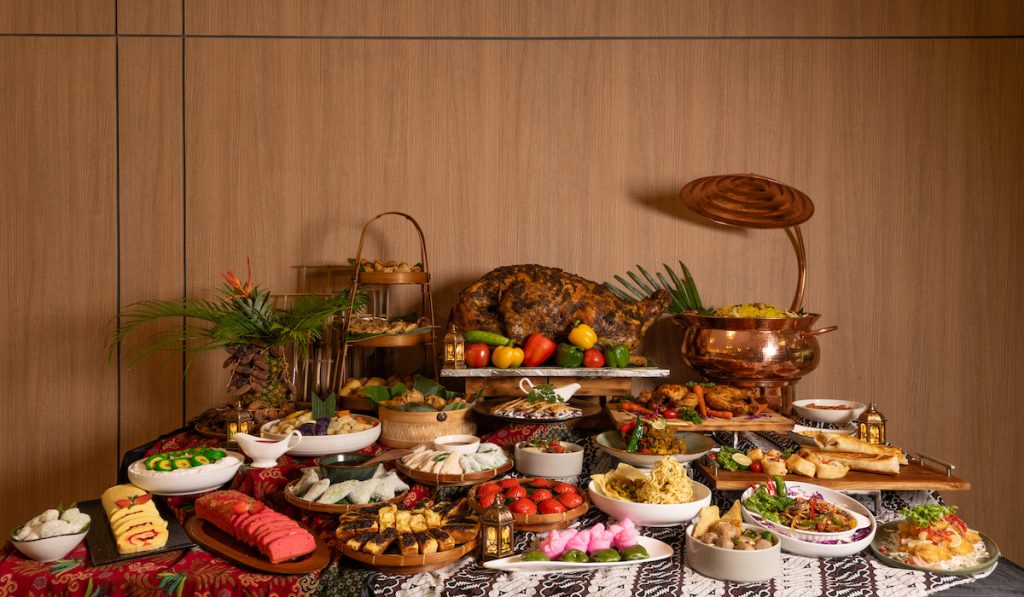 Promo Ramadan Iftar Buffet Eksklusif Paket Stay di Oakwood Taman Mini