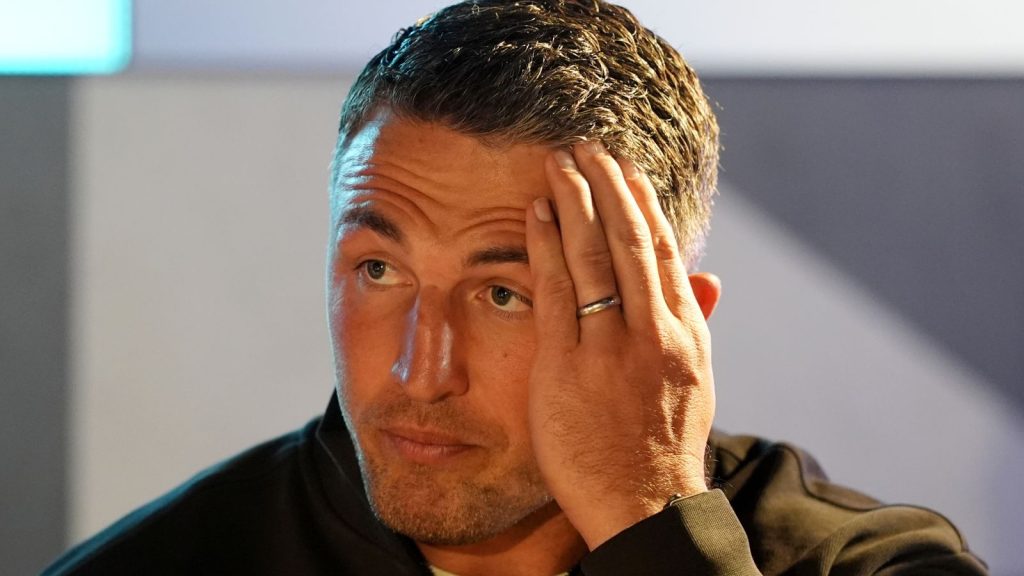 Sam Burgess: Pelatih kepala Warrington Wolves menderita penundaan visa di depan pertandingan Las Vegas yang bersejarah Super League | Berita Liga Rugby