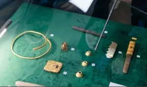 Sarmatia Treasure, Perhiasan Emas dan Senjata Kuno Ditemukan di Kazakhstan