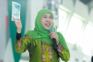 Setelah diresmikan, Khofifah menginjak gas memaksimalkan kinerja peralatan birokrasi