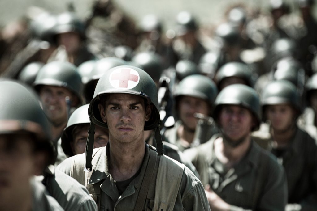 Sinopsis film Hacksaw Ridge The Story of the Medical Team di Battlefield