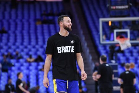 Stephen Curry Print NBA History Saat Warrios Mengalahkan Raja