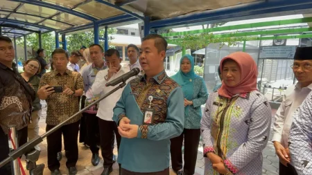 Tentang pekerjaan dari mana saja, pemerintah provinsi DKI Jakarta sedang menunggu instruksi pusat