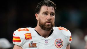 Travis Kelce: Kepala Kansas Kansas End Tight End mengatakan dia akan menunda keputusan pensiun setelah kehilangan Super Bowl | Berita NFL