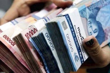 UBS kekhawatiran tentang masalah dan berlebihan di antara