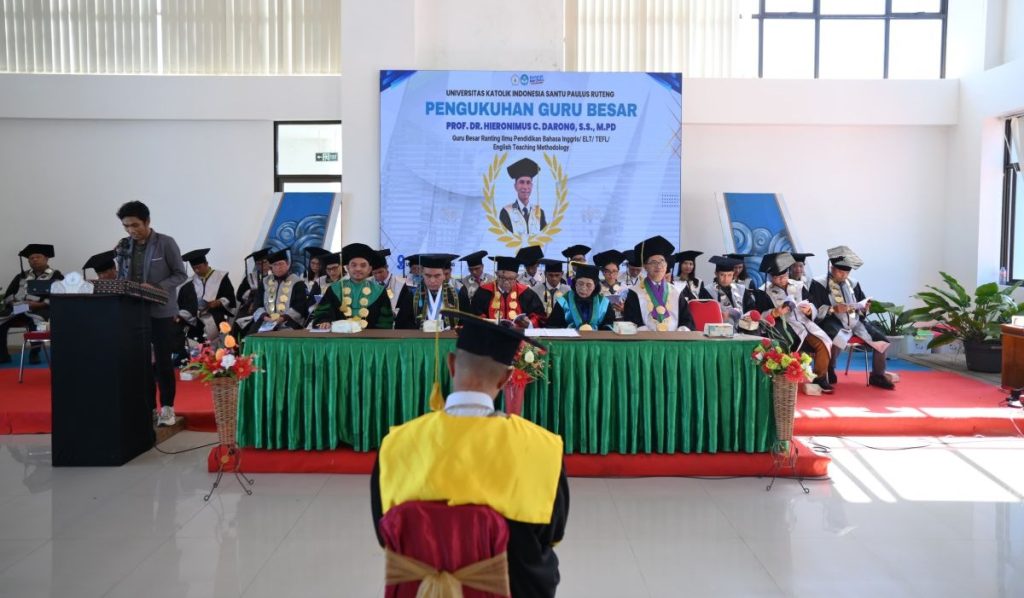 Unika Santu Paulus Ruteng Kuku Hieronimus canggung sebagai profesor