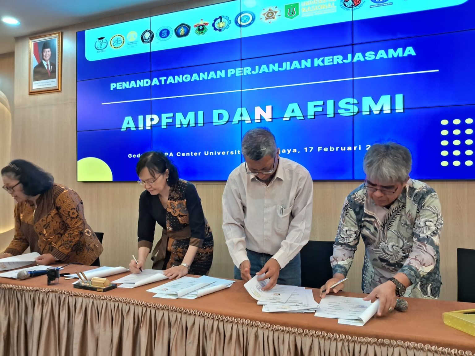 Universitas Matana dan 12 universitas menandatangani perjanjian kerja sama dengan AIPFMI dan AFISMI