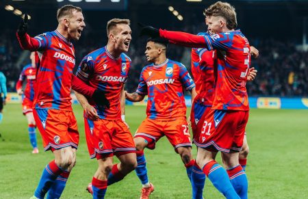 Viktoria Plzen vs Frenceváros Viktoria Plzen Silent Frenceváros 3-0, maju ke 16 terakhir dari Liga Eropa