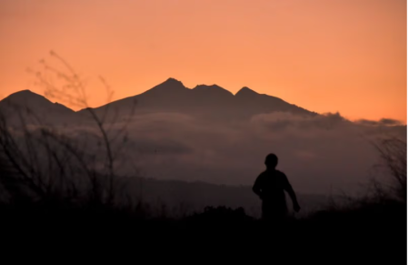 3 April, kunjungan wisata ke daerah Gunung Rinjani dibuka