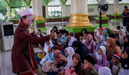 3 prinsip penting saat memberikan hadiah sehingga anak -anak termotivasi untuk cepat