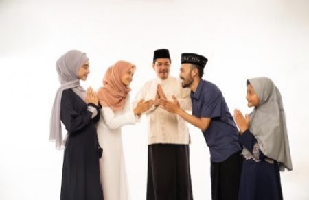 4 Cara yang Benar untuk Mengajarkan Makna Idul Fitri 2025 untuk Anak -anak