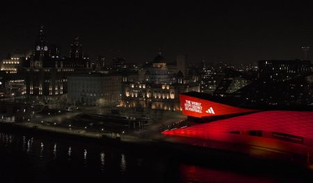 Adidas dengan antusias membangun kerja sama dengan Liverpool