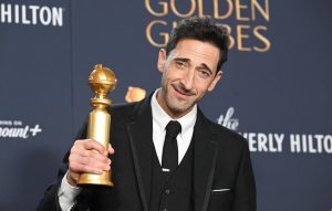 Adrien Brody menyikat catatan ucapan Oscar terpanjang