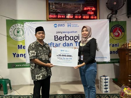 Apakah CSR di bulan Ramadhan, Bank Woori Bau berbagi untuk anak yatim dan dua dalam program Ramadhan di bulan kebaikan