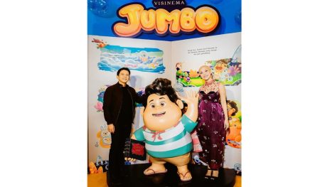 Ariel senang mengisi suara karakter ayah dalam film animasi jumbo