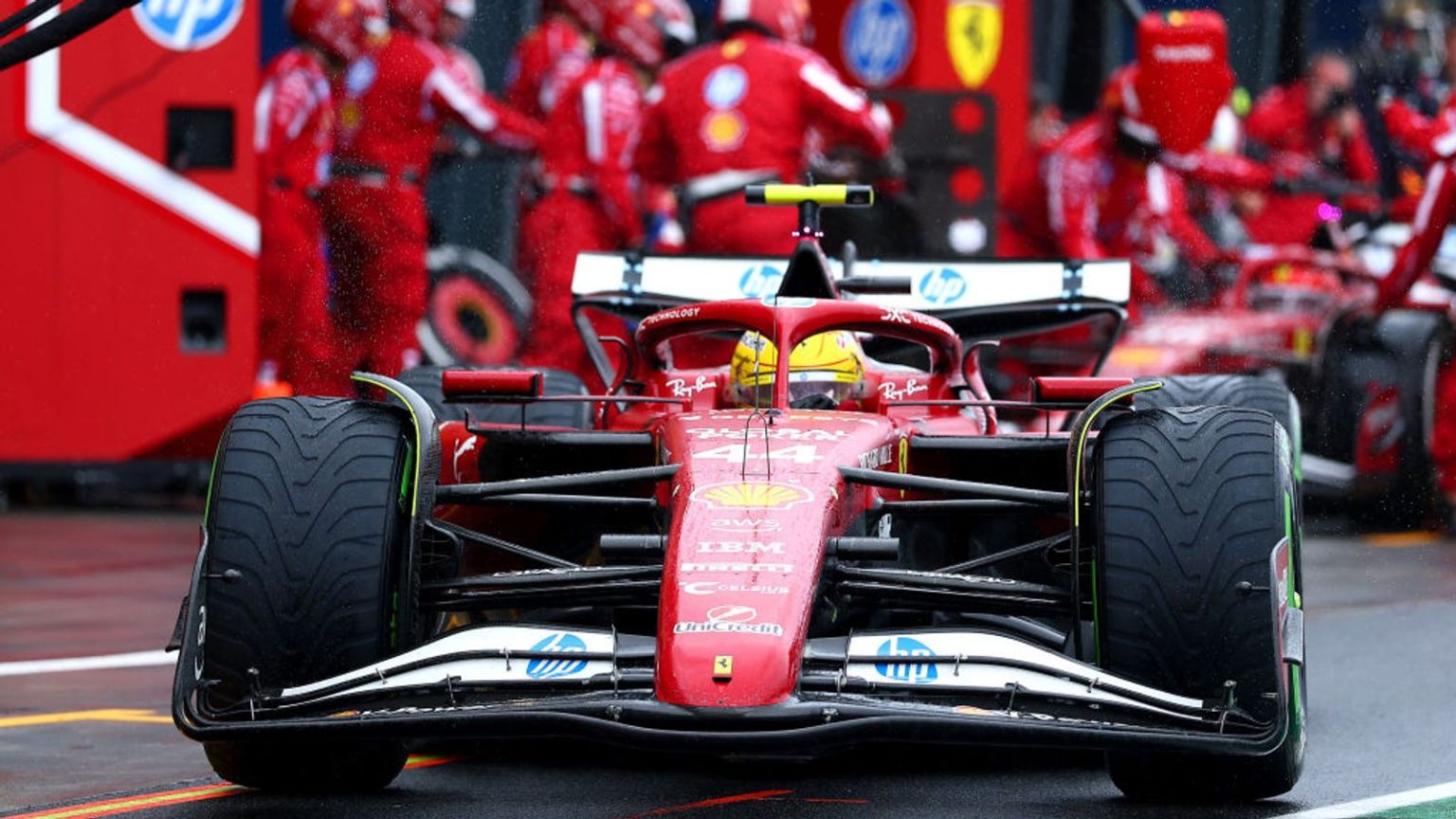 Australian GP: Ferrari menjelaskan mengapa Lewis Hamilton, Charles Leclerc pergi dengan ban licin di drama hujan Melbourne yang terlambat | Berita f1