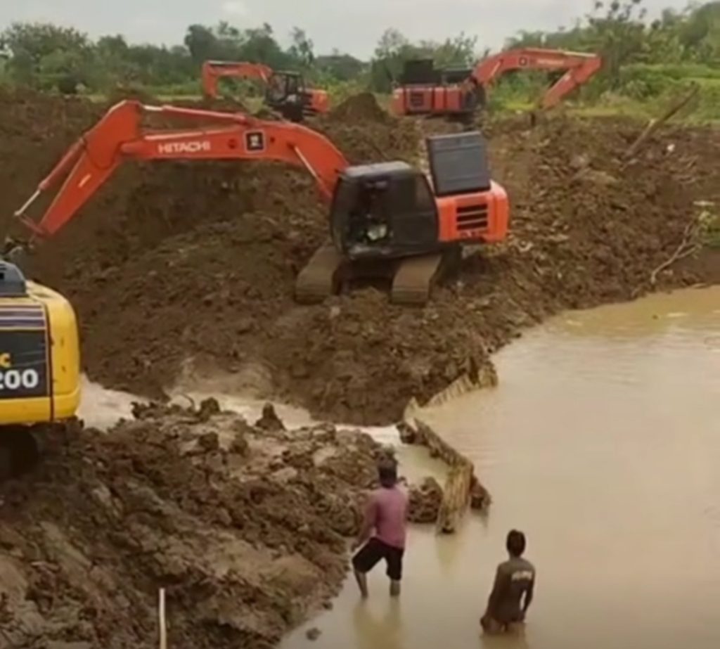 Banjir di Grobogan mulai surut, pengungsi kembali ke rumah