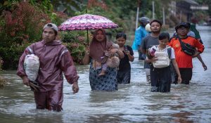 Banjir meningkatkan risiko leptospirosis