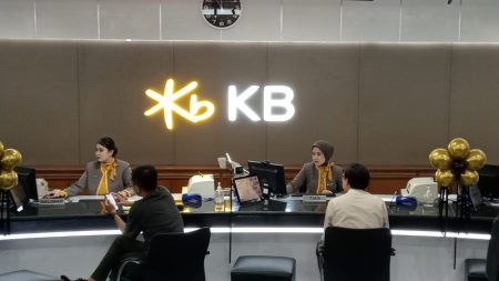 Bank KB menyajikan sistem perbankan generasi berikutnya