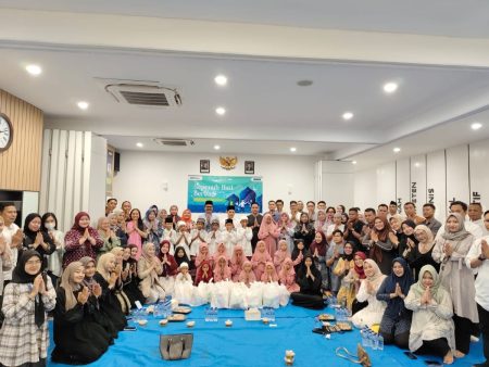 Berbagi dengan yatim piatu selama Ramadhan, suatu bentuk perhatian nyata