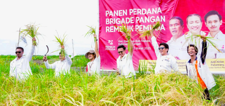 Brigade Makanan Remaja Membuktikan Komitmen Kekuatan Diri Makanan