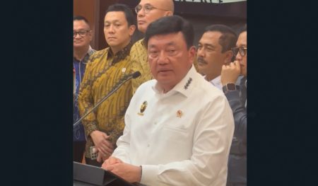 Budi Gunawan mengatakan promosi seskab teddy tidak bertabrakan aturannya