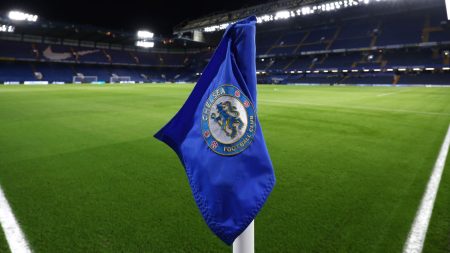 Chelsea: Uang dari penjualan Roman Abramovich £ 2.5 miliar masih membeku di rekening bank Inggris untuk korban perang Ukraina | Berita sepak bola