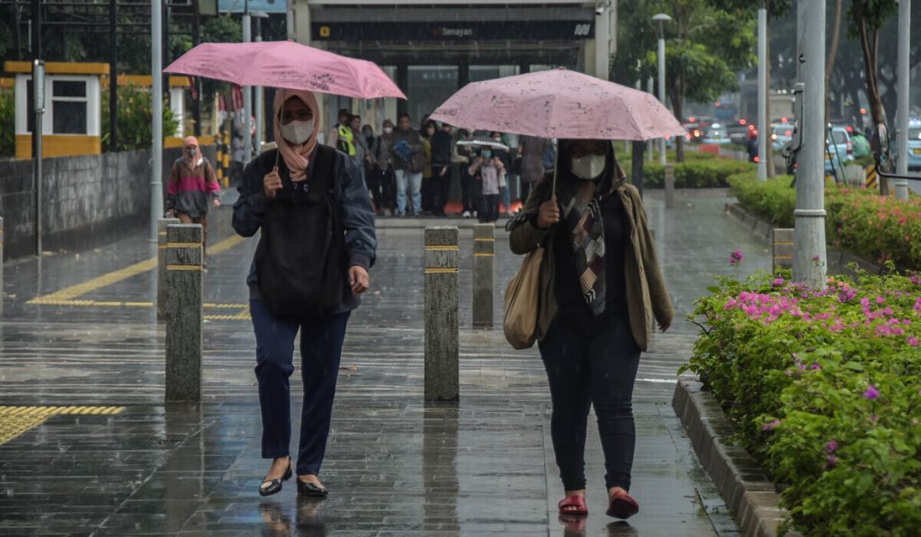 Cuaca saat ini, sebagian besar kota besar akan dilanda hujan kilat