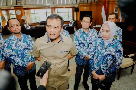 Curah hujan tinggi, pelancong diminta untuk waspada saat melintasi jawa pusat