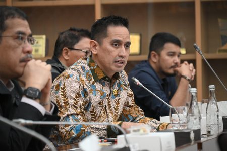 DPR meminta pemerintah untuk secara konsisten menstabilkan harga pangan selama Ramadhan