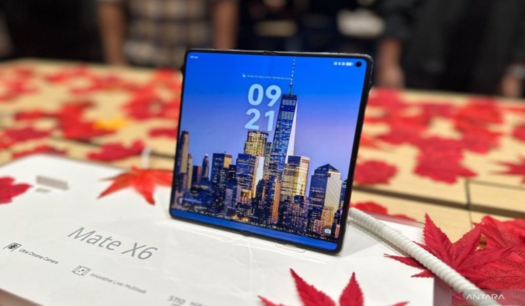 Huawei melepaskan Mate X6 Folding Phone, spesifikasi ini