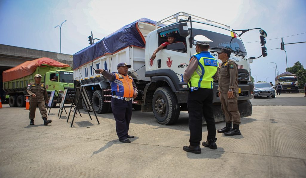 Itl Trisakti menilai dampak pembatasan operasional truk ODOL pada BOK