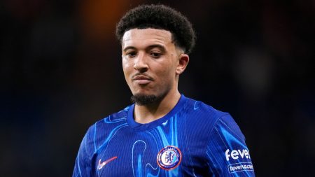 Jadon Sancho: Chelsea ditetapkan untuk menandatangani Winger Man Utd secara permanen meskipun £ 5 juta klausul dari pinjaman | Berita sepak bola