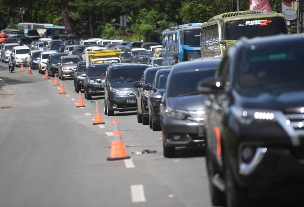 Jalan Tol Japapek II Selatan akan digunakan untuk menggambarkan kepadatan arus mudik 2025