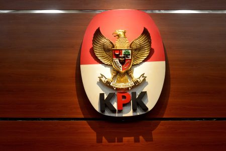 KPK memeriksa mantan pejabat pajak sebagai tersangka dugaan kepuasan sebesar RP21,5 miliar