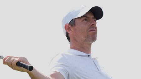 Kejuaraan Pemain: Rory McIlroy dua memimpin setengah jalan karena Justin Thomas menyamakan rekor kursus di TPC Sawgrass | Berita golf