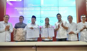 Kepala Penghargaan BPJPH dari DKI Jakarta Kadin Memfasilitasi Sertifikat Halal Gratis untuk 1.000 UMK