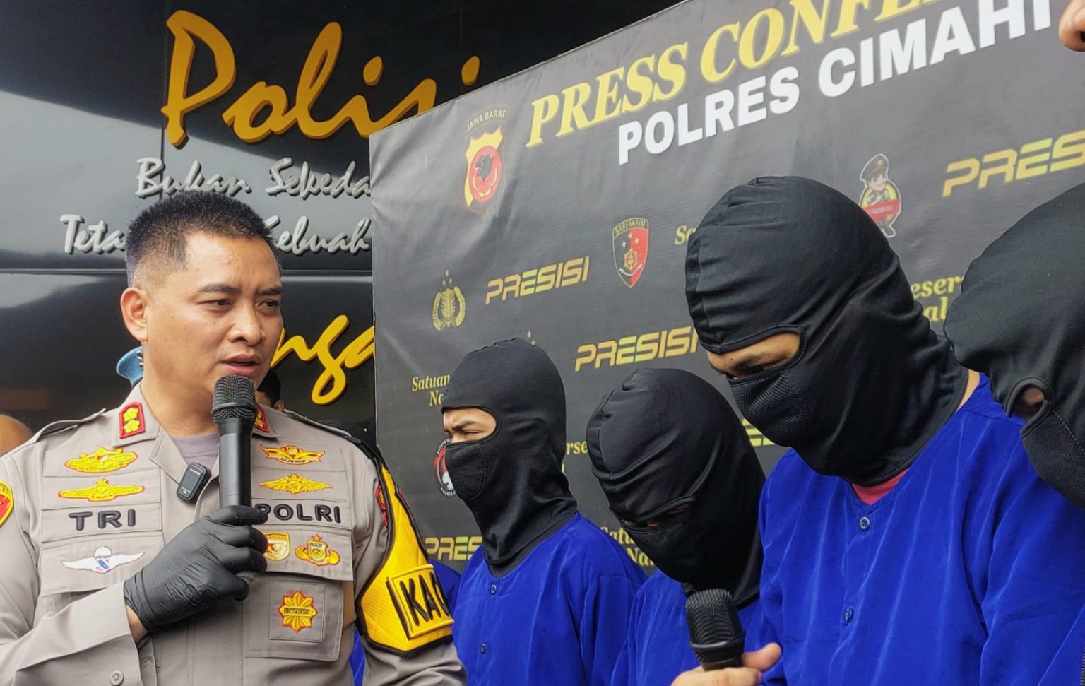 Ketua Bandar Bawaslu Barat ditangkap oleh polisi selama pesta metamfetamin