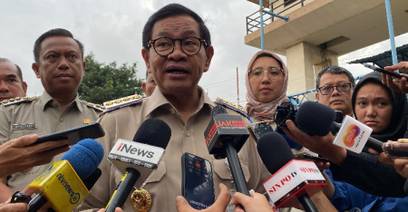 Kurangi curah hujan pemerintah provinsi DKI Jakarta lagi melakukan operasi modifikasi cuaca