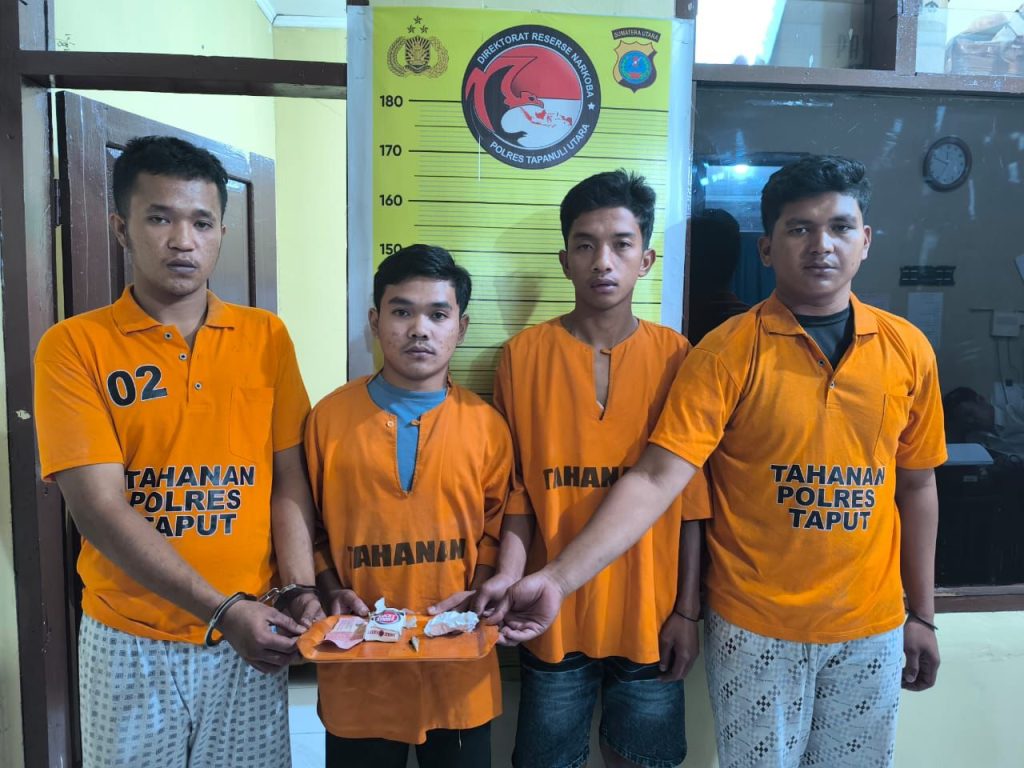 Lima siswa Akper dari Pemerintah Kabupaten Tapanuli Utara dan satu dealer ditangkap oleh polisi selama konsumsi narkoba