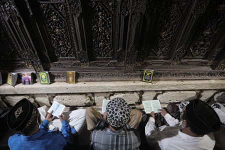 Mari kita raih kemenangan spiritual di Lailatul Qadar