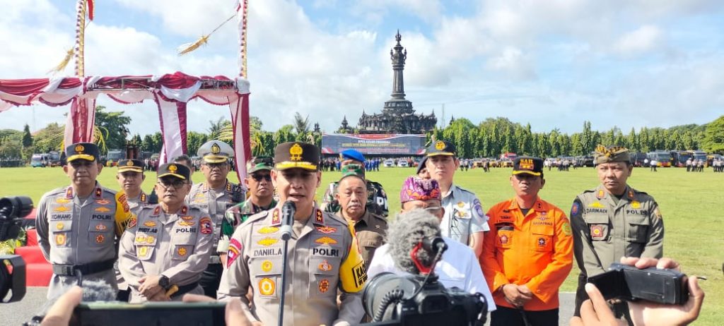 Mengantisipasi kemacetan lalu lintas, Polisi Regional Bali mempersiapkan 31 bus mudik gratis