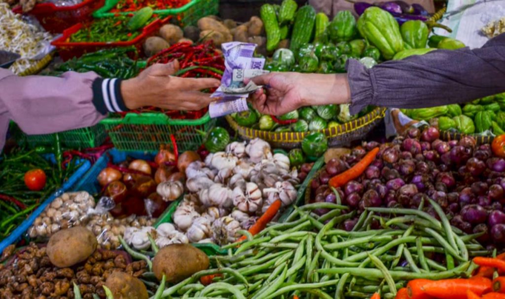 Menjaga ketersediaan makanan, DKI DPRD memeriksa rute distribusi pasar secara rutin