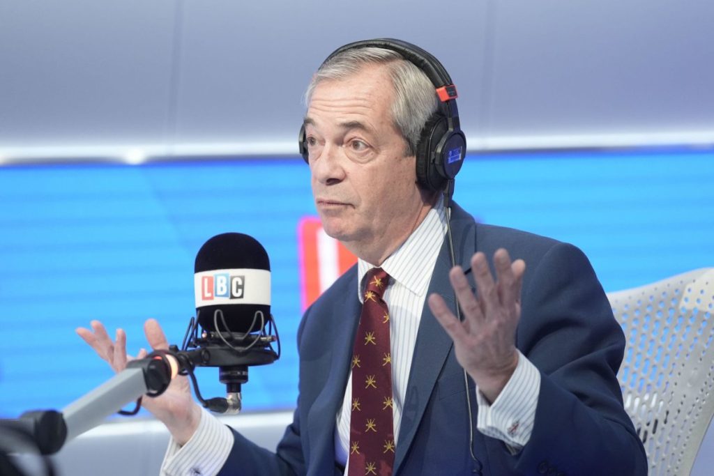 Nigel Farage mengatakan JD Vance “salah” setelah klaim dia menghina pasukan Inggris