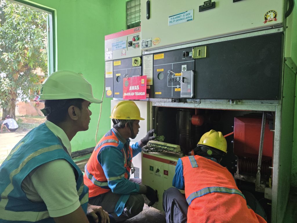 PLN Java Barat memastikan gardu distribusi adalah 100 pasca-banjir