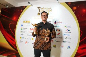 PTPP memenangkan tiga penghargaan bergengsi di 2025 Bumn Anugerah dan Indonesia Best 50 CEO Awards