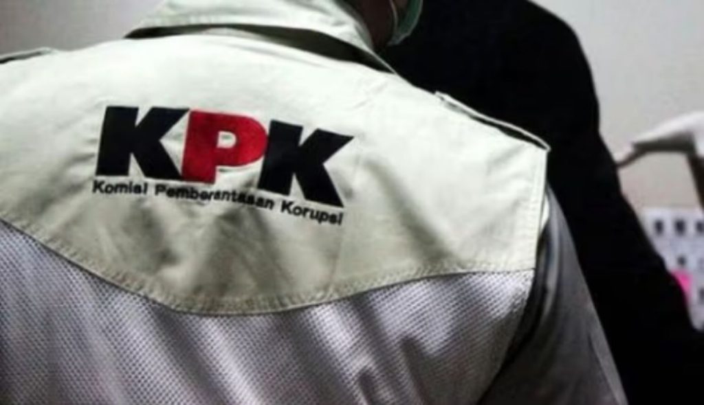 Pejabat pejabat dan anggota DPRD diamankan ketika KPK mengadakan operasi di Oku