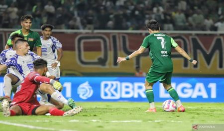 Persebaya vs PSIS, gol bubar Septium David Maulana Membeli Kemenangan Bajul Ijo