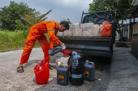 Pertamina akan menguji produksi bioavtur yang terbuat dari minyak goreng bekas